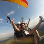 Романтический полёт на оранжевом параплане в тандеме с красивой девушкой в Санкт-Петербурге